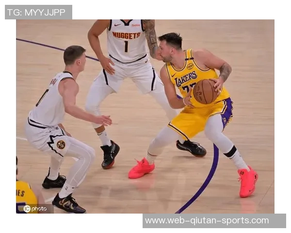 湖人对阵掘金精彩瞬间回顾及比赛分析图集